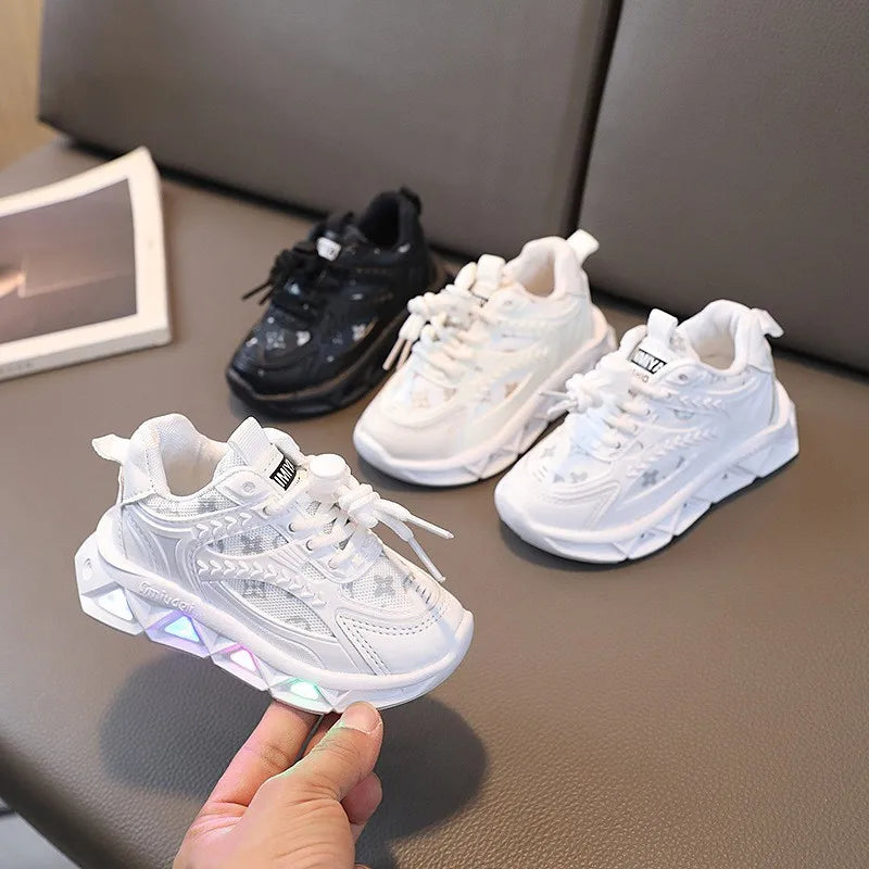Zapatos de cuero con luces LED para bebés y niños pequeños